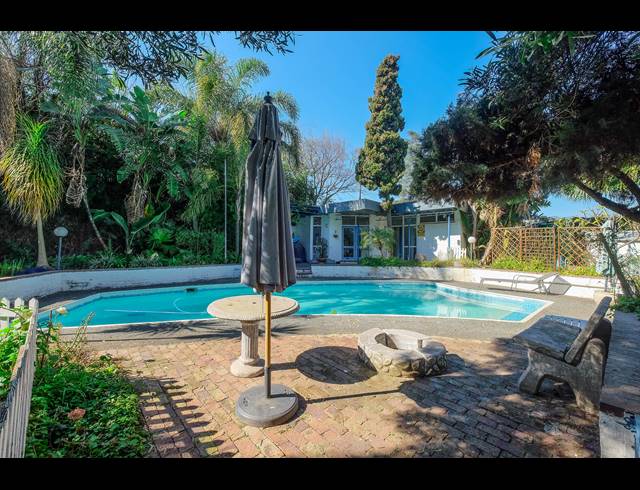 5 BEDROOM HOUSE TO LET IN WENDYWOOD